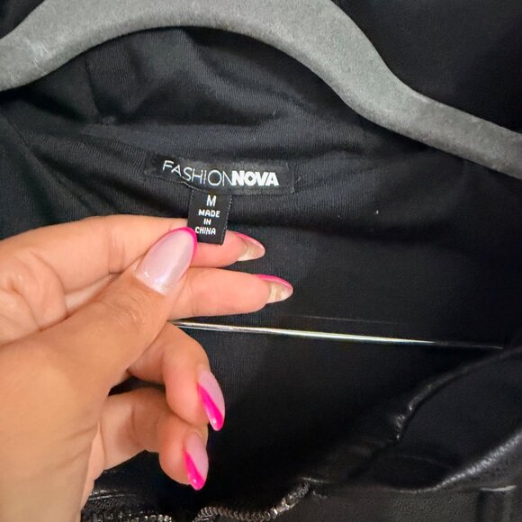 Fashion Nova Hooded Faux Leather Jacket M - Picture 5 of 8